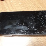 Nexus5のガラスをバキバキに破損してしまったのでさてどうするか