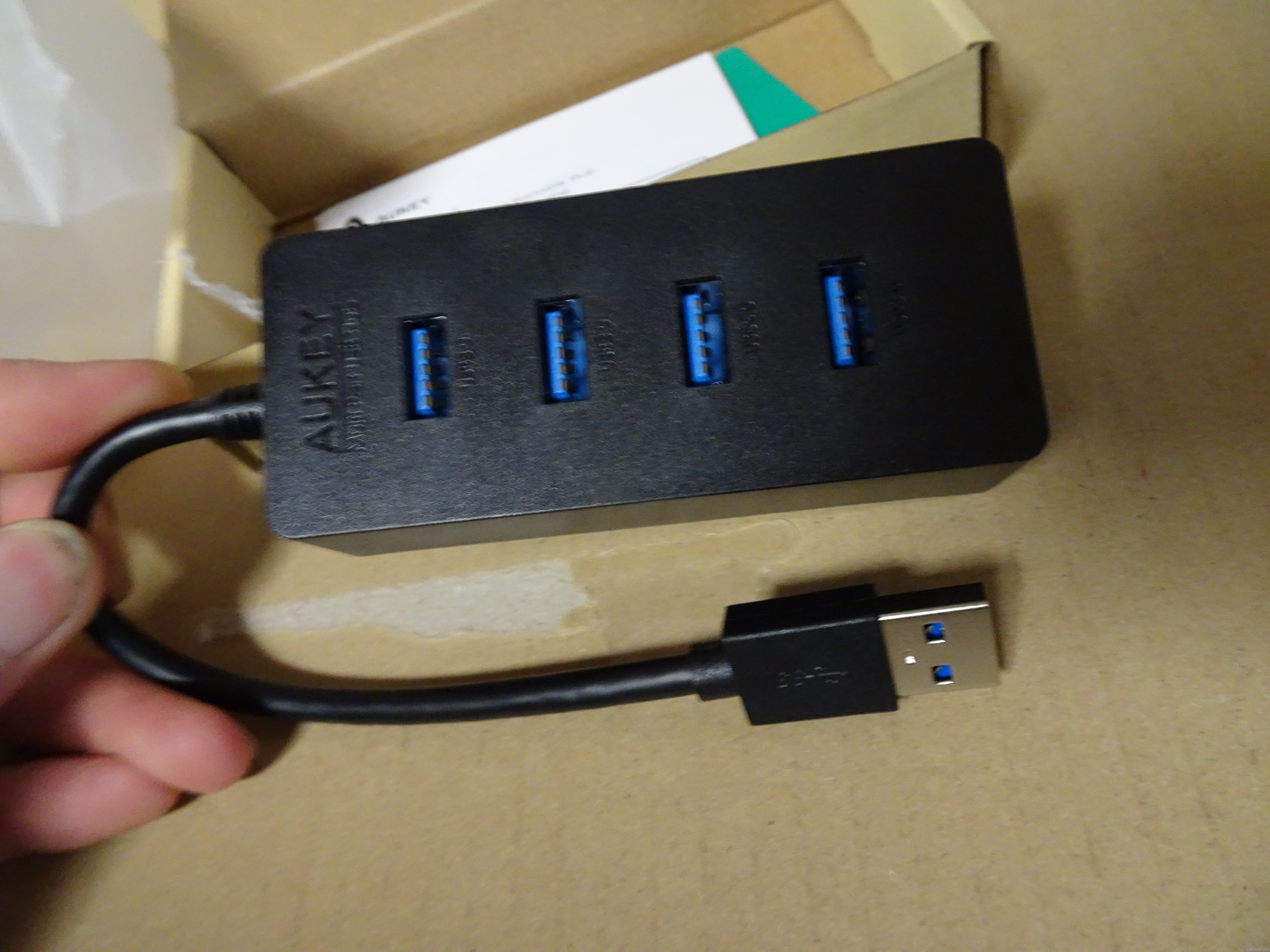 Aukey USB 3.0 4ポート バスパワーハブ「CB-H30」レビュー
