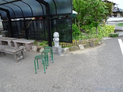 ポータルにもなってる石像