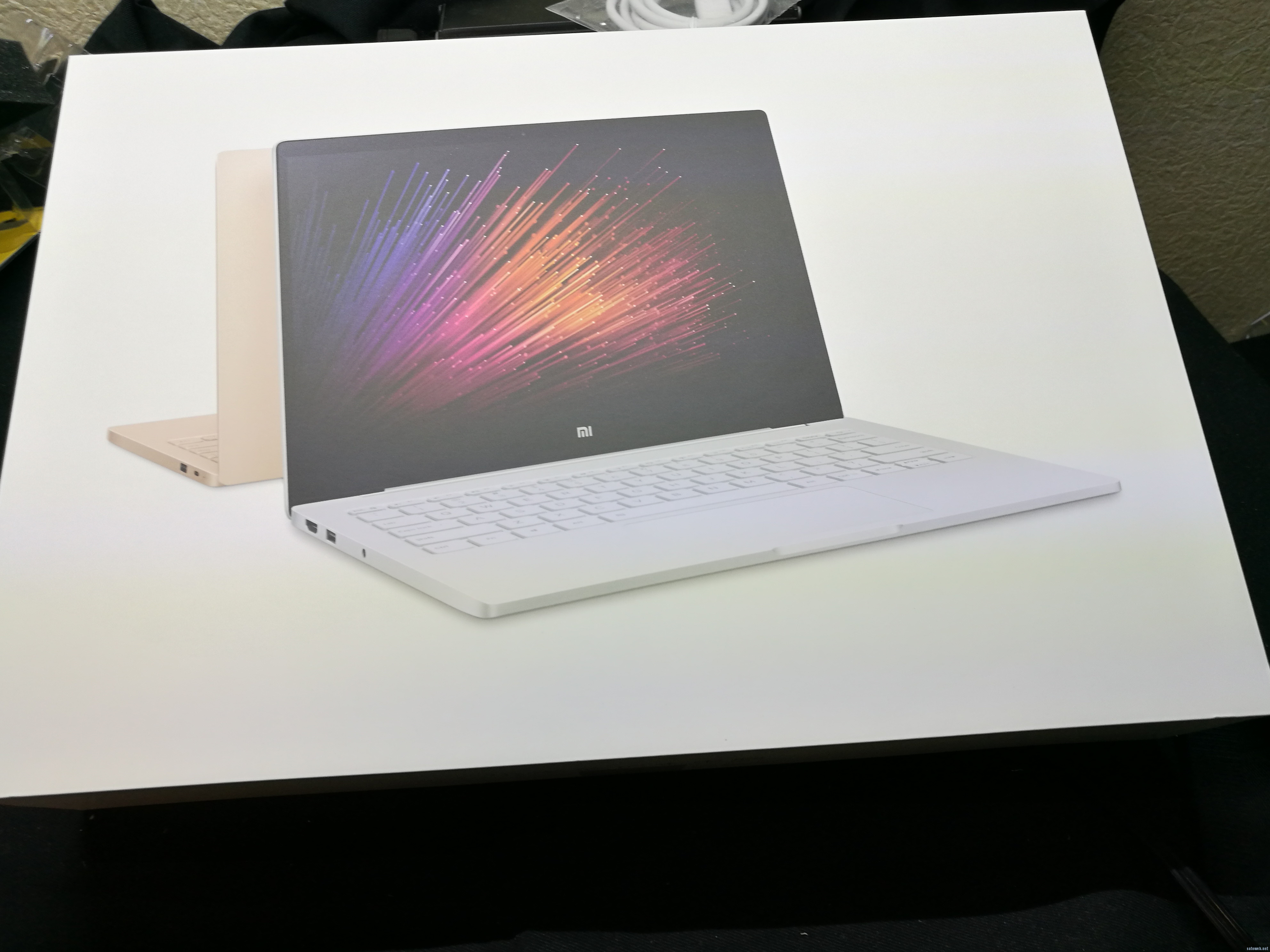 Xiaomi Mi Notebook Air を輸入してみた。