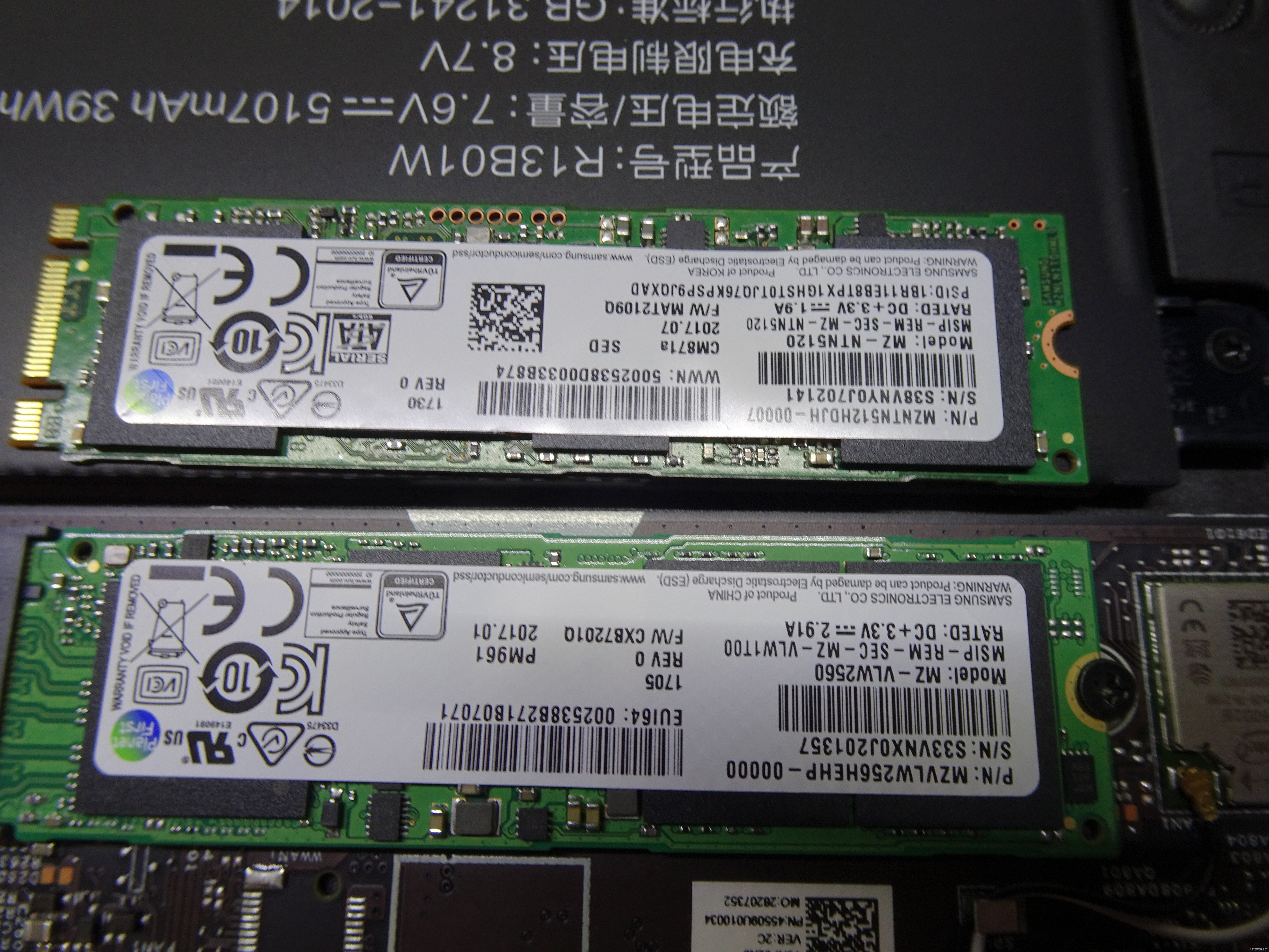 Xaomi、MiNotebookにM.2SSD(SATA)を増設してみた。